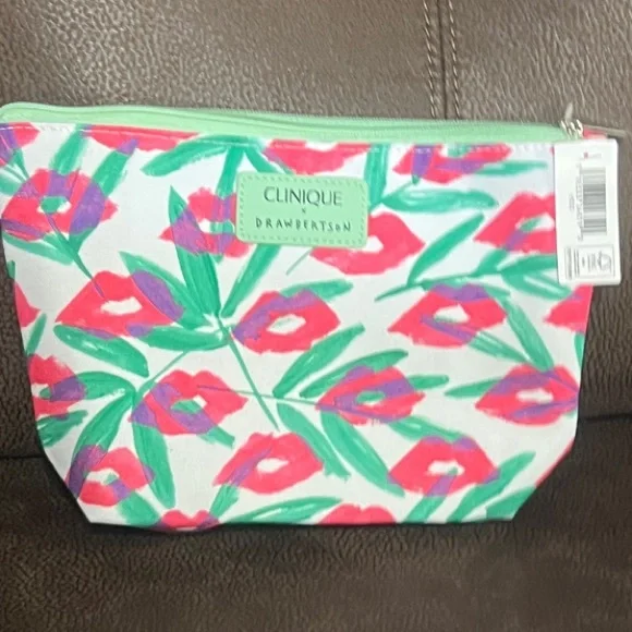 Clinique Skin Care and Makeup Set with Makeup Bag - Picture 2 of 3